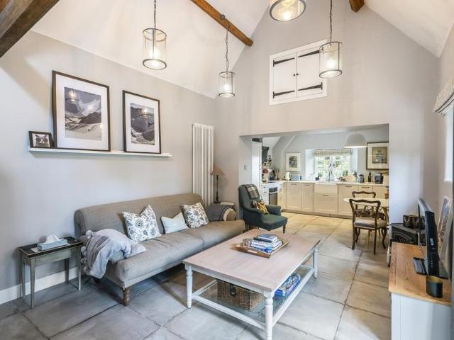 House for rent in Fossebridge, Gloucestershire