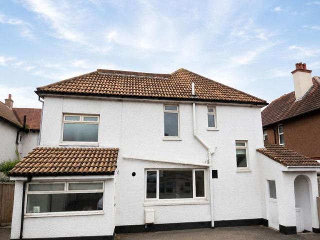House for rent in Pebsham, Heathlands