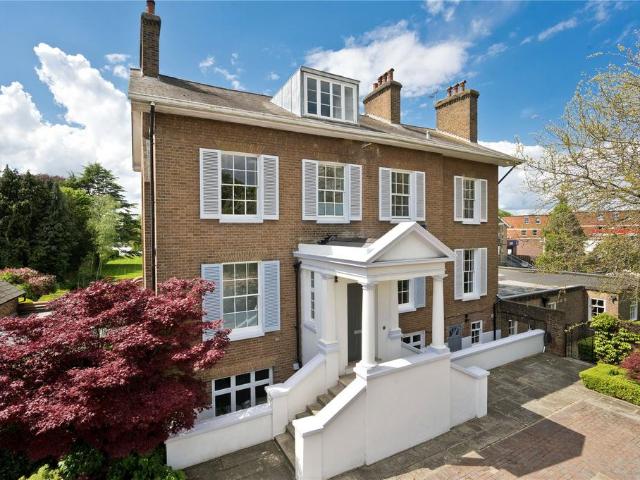 House for rent in Hampton, Greater London
