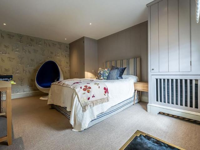 House for rent in South Kensington, Isle Of Man