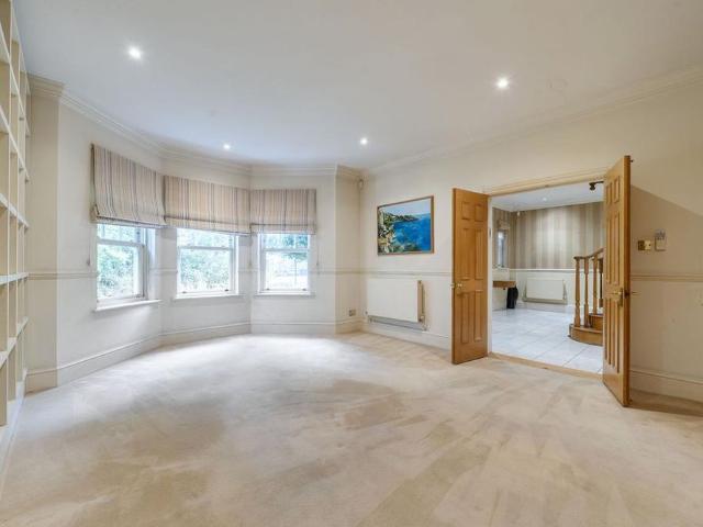House for rent in Hendon, Greater London