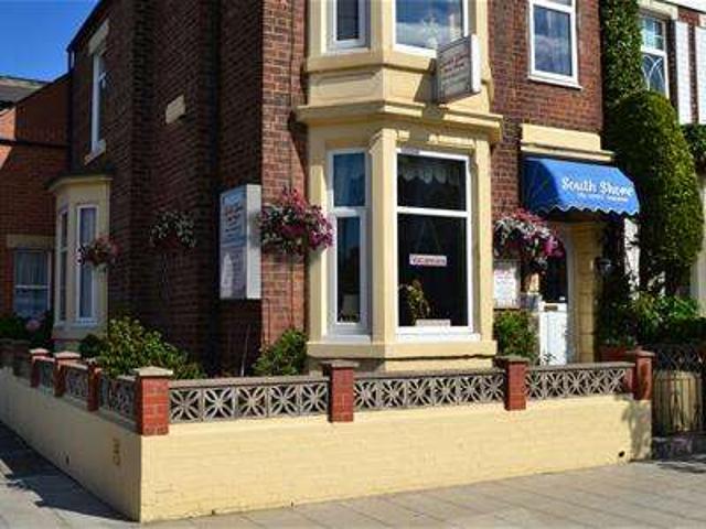 Terraced House for sale in South Shields, The Lawe