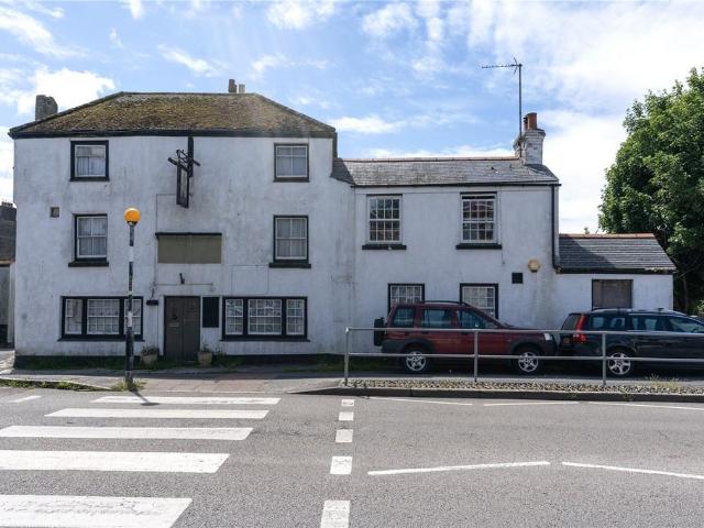 House for sale in Treneere, Penzance