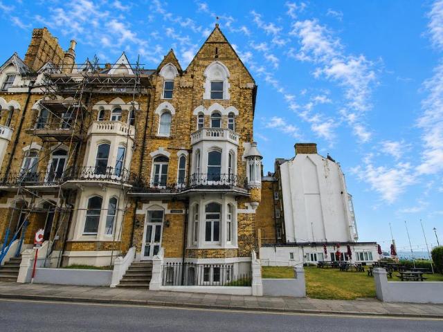 House for sale in East Cliff, Acol