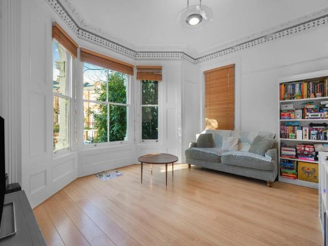 House for sale in Crouch End, Greater London
