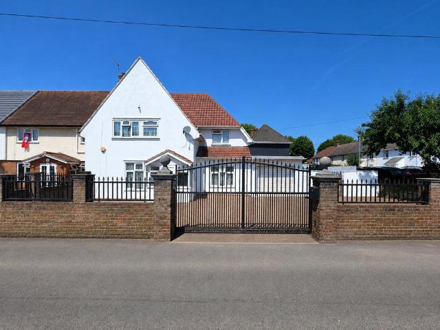 House for sale in Hayes, Greater London