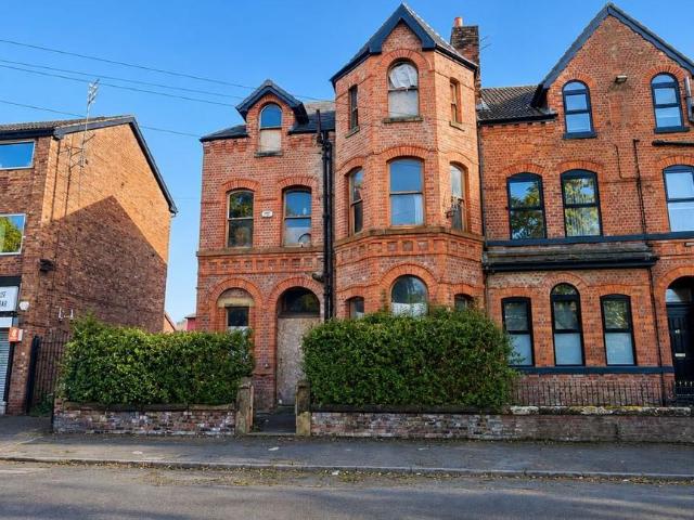 House for sale in Georgia, Greater Manchester