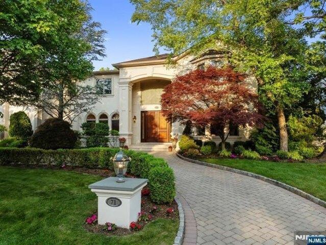 House for sale in Englewood Cliffs