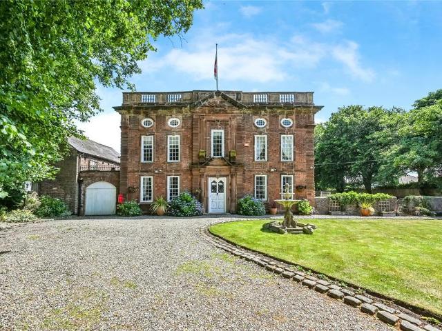 House for sale in Hale