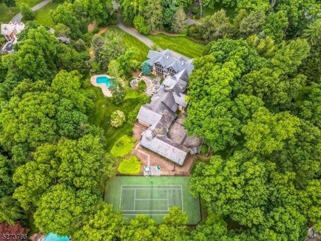 House for sale in Essex Fells, New Jersey