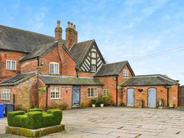 House for sale in Beamhurst, Staffordshire