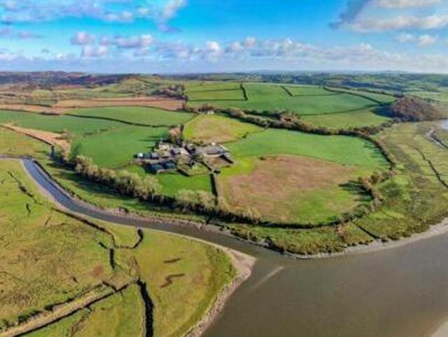 House for sale in Carmarthen, Wales