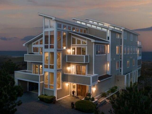 House for sale in Fenwick Island