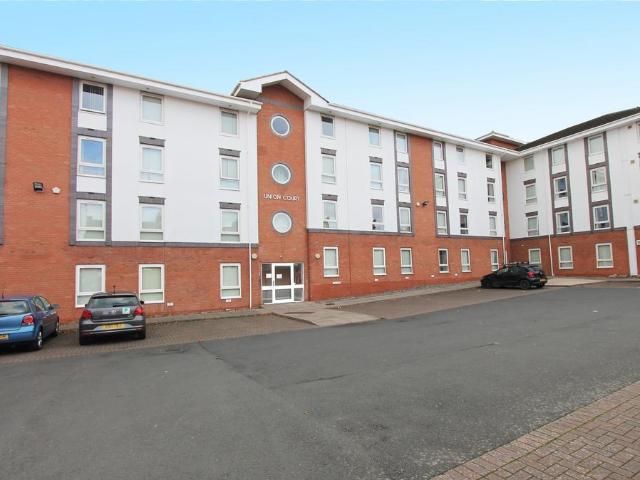Flat for rent in Sydenham, Green Close