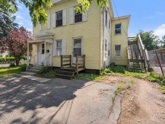 House for sale in Framingham, Middlesex County