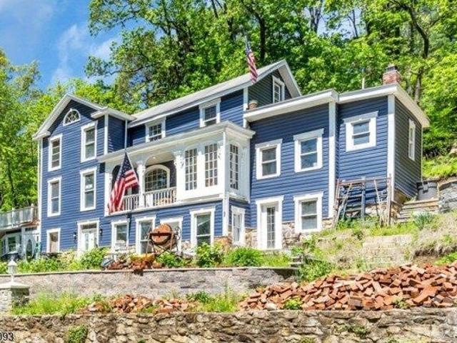 House for sale in Glen Gardner, New Jersey