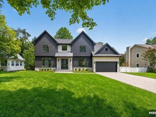 House for sale in Glen Rock, New Jersey