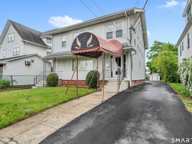 House for sale in Hamden, Connecticut