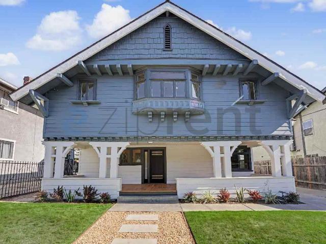 House for rent in Canoga Park, California