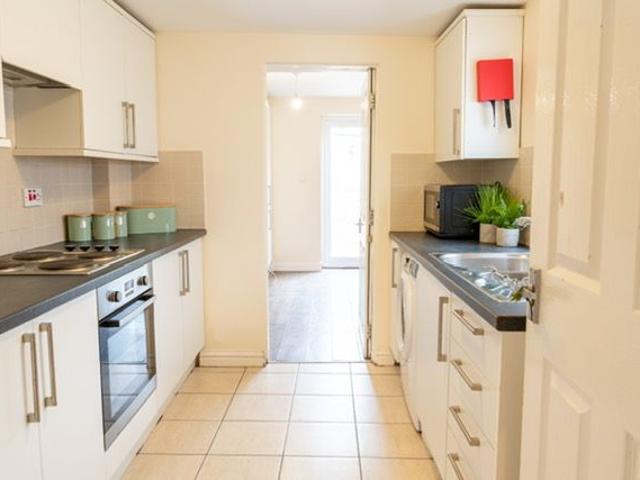 House for rent in Golden Valley, Gloucestershire