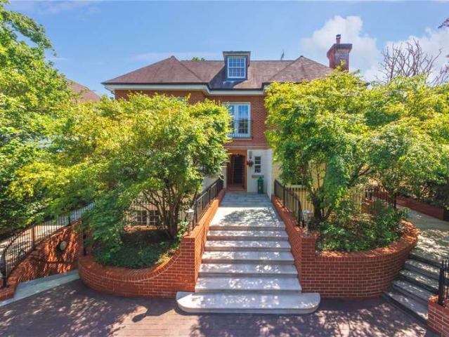 House for sale in Battlers Green, Hertsmere