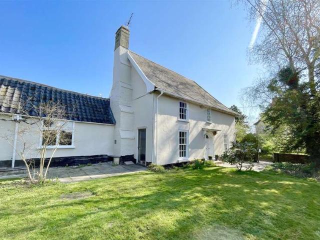 House for sale in Bedingfield, Suffolk