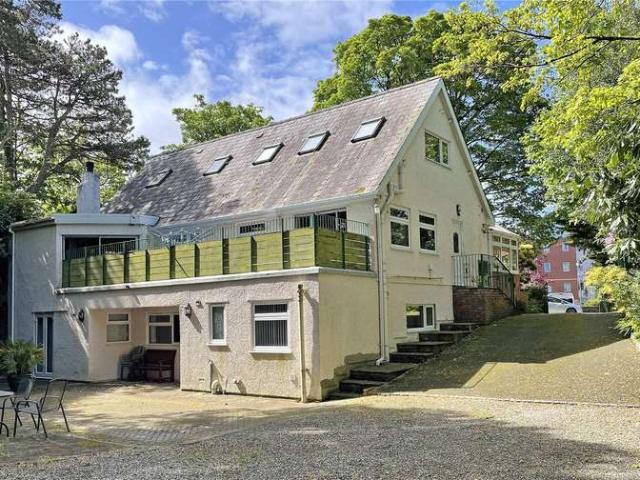 House for sale in Upper Bangor, Bangor