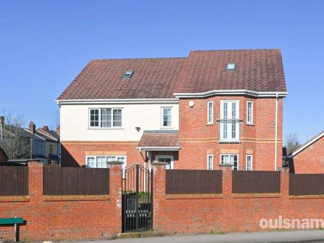 House for sale in Smethwick, West Midlands