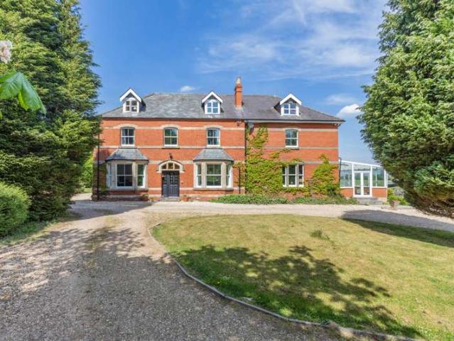House for sale in Purton, Wiltshire