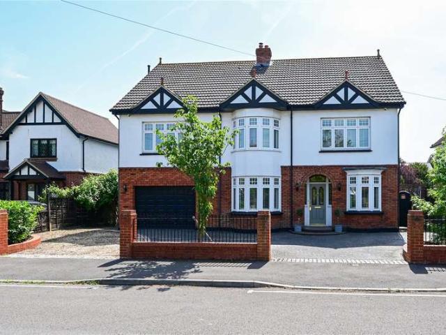 House for sale in Knowle Green, Lower Halliford