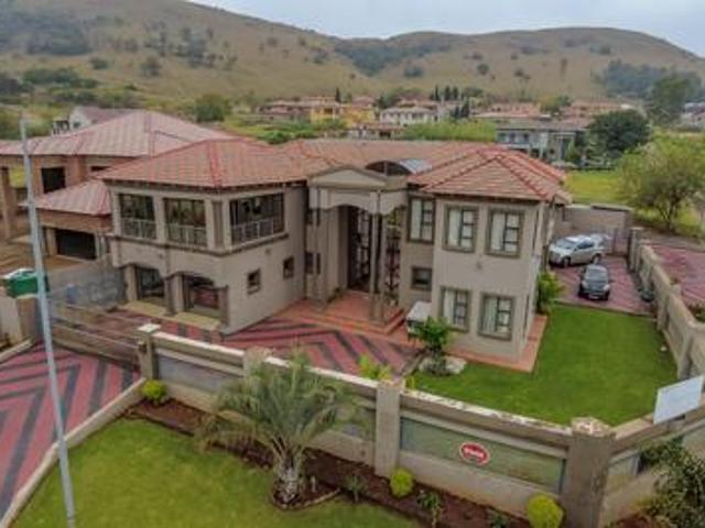 House for rent in Waterkloof, Gauteng