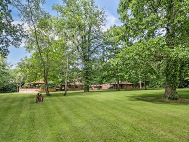 House for sale in Sunningdale