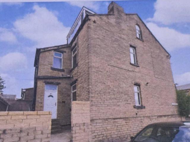 House for sale in Little Germany, West Yorkshire