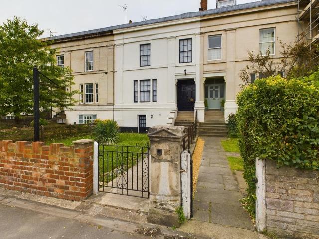 House for sale in Gloucester, Gloucestershire