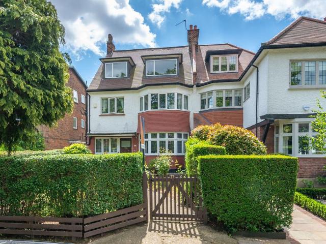 House for sale in Mapesbury, Greater London