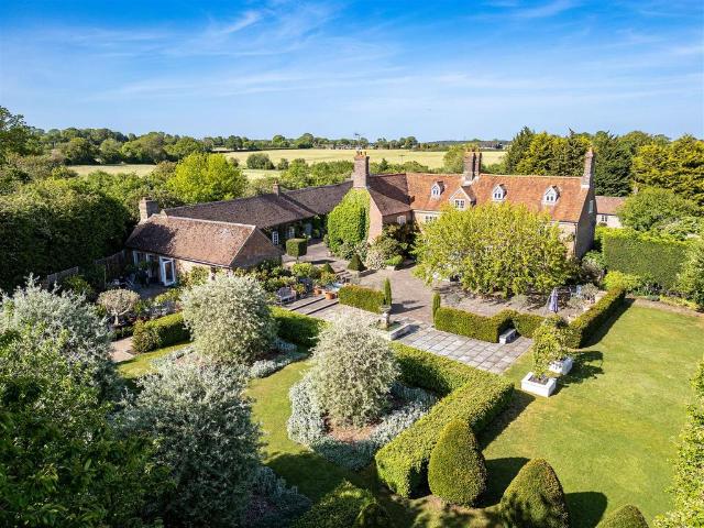 House for sale in Whipsnade, Bedfordshire