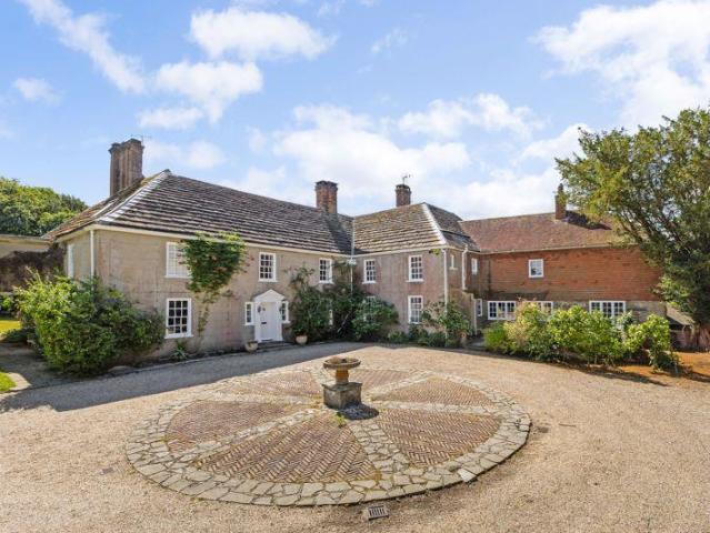 House for sale in Horsham, West Sussex