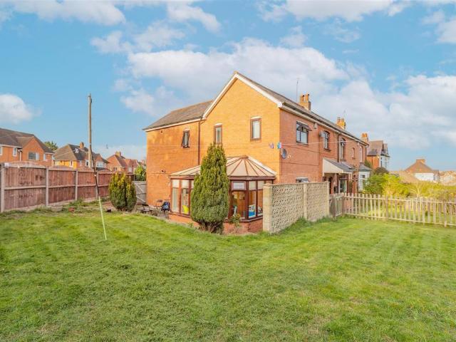 House for sale in Bromsgrove, Worcestershire