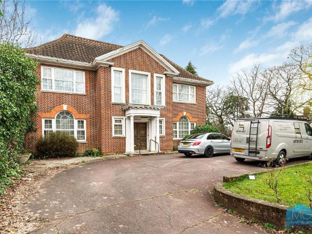 House for sale in Hampstead Garden Suburb, Greater London