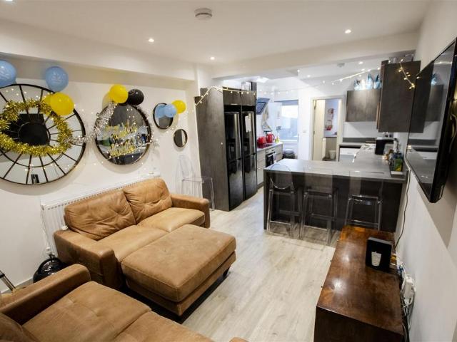 House for sale in Stirchley, West Midlands