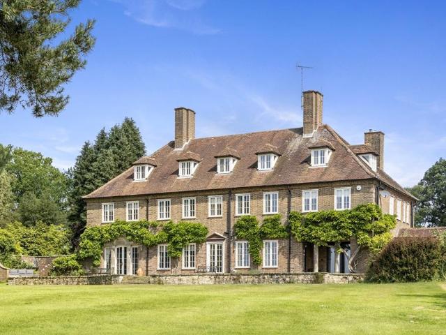 House for sale in Horsham, West Sussex