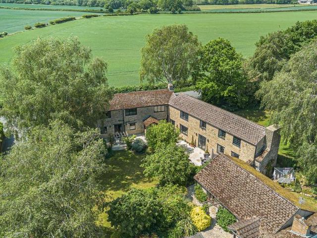 House for sale in Evershot, Oxfordshire