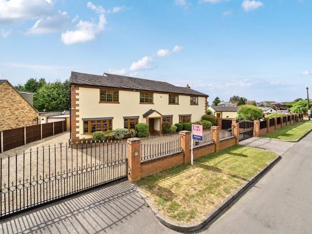 House for sale in Wraysbury, Isle Of Man
