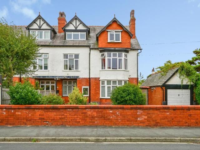 House for sale in Raven Meols, Sefton