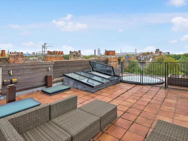House for sale in Cat Hill, England