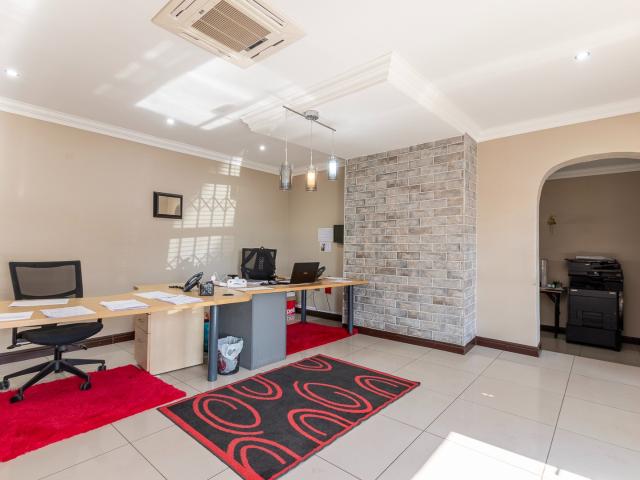 House for sale in Nooitgedacht, Gauteng