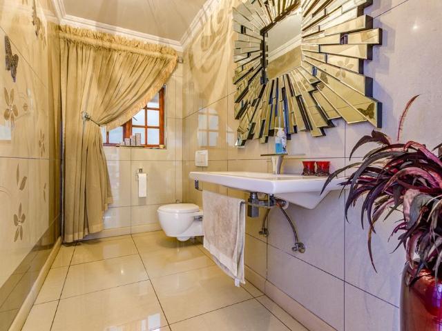 House for sale in Glenmarais, Ekurhuleni