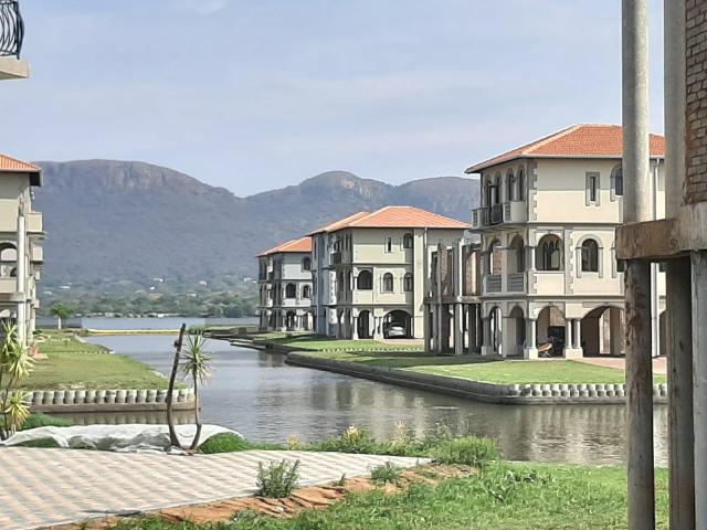 House for sale in Ifafi, Hartbeespoort Dam Nature Reserve