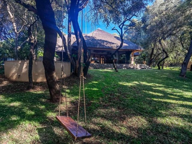 House for sale in Hartbeespoort Dam Nature Reserve, North West
