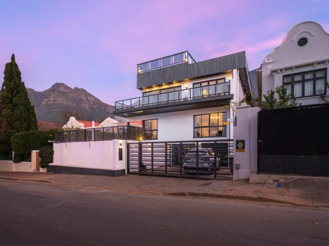 House for sale in Cape Town, Western Cape